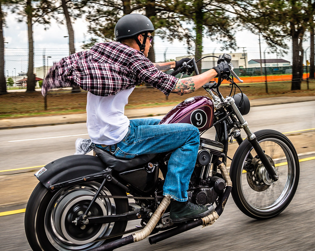 Gale Force Grief: How to Keep Your Motorcycle Upright in Heavy Winds